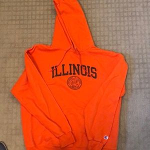 University of Illinois Men’s XL sweatshirt